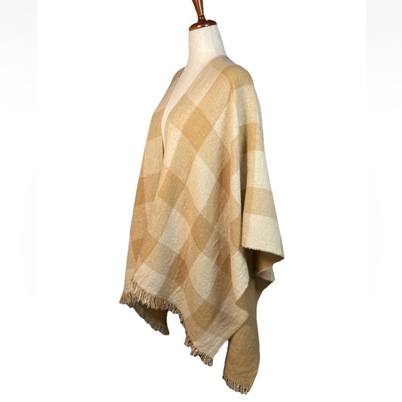Brooks Brothers Plaid Fringe Wool Cape Scarf Wrap Made In Italy Buffalo Check - Picture 2 of 6